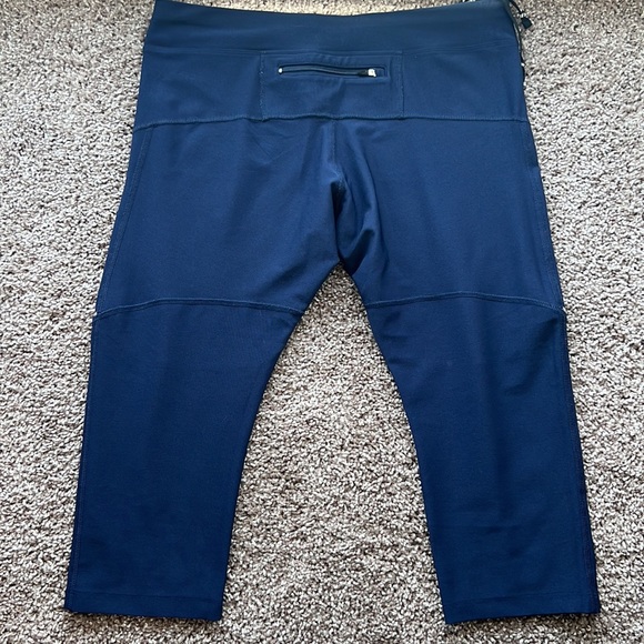 Nike running dri-fit capris - Picture 3 of 4